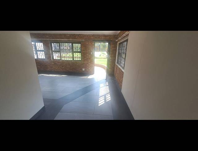 3 BEDROOM PROPERTY TO RENT IN ELSPARK